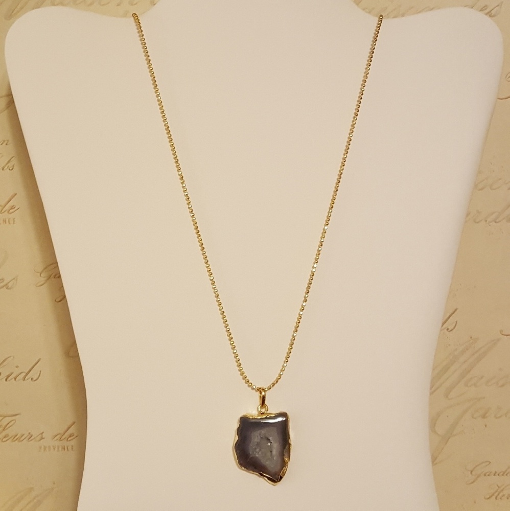 •NEW• Stunning Blue Agate Pendant